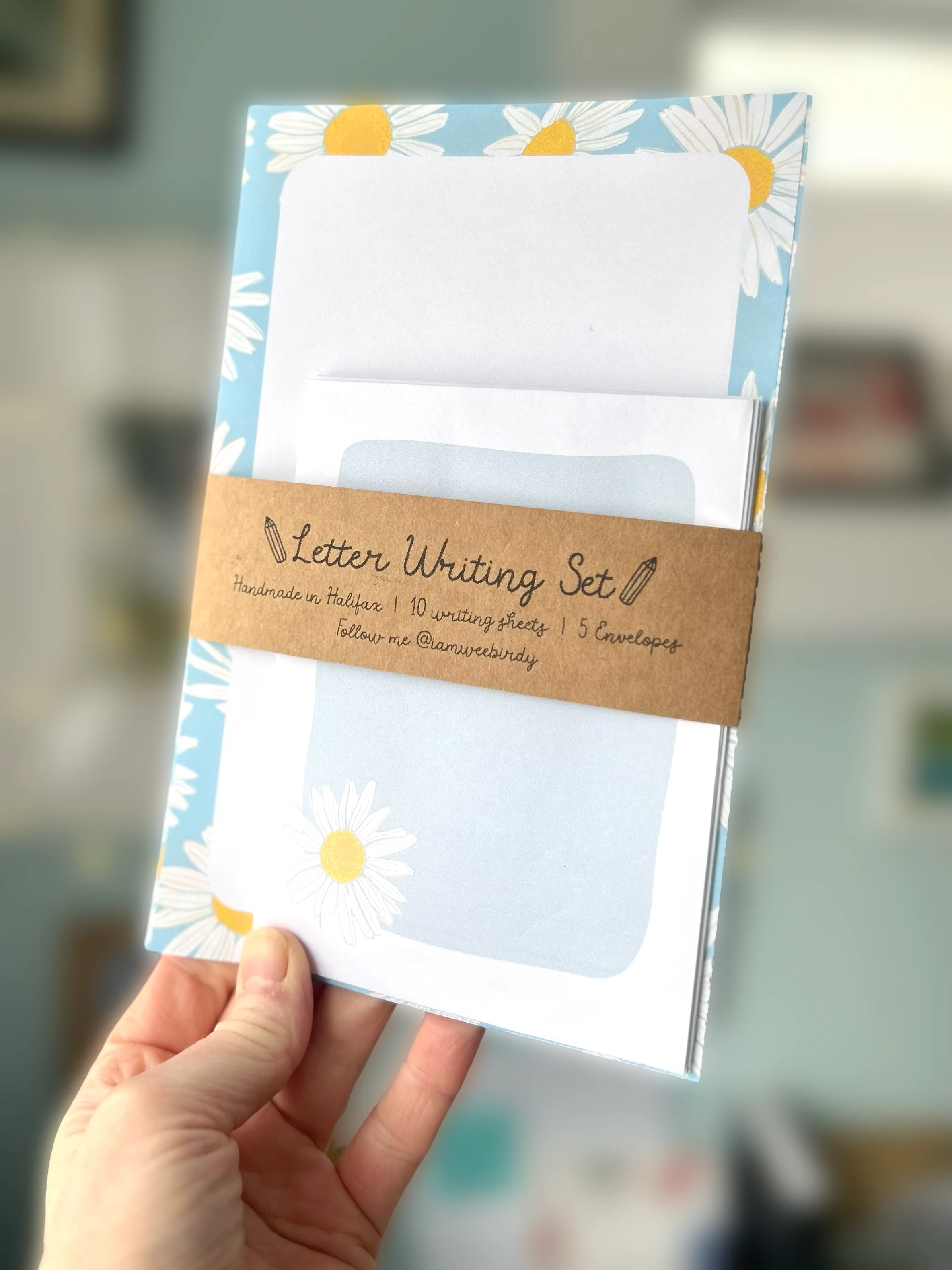 First-Class Daisy Letter Writing Set Genuine
