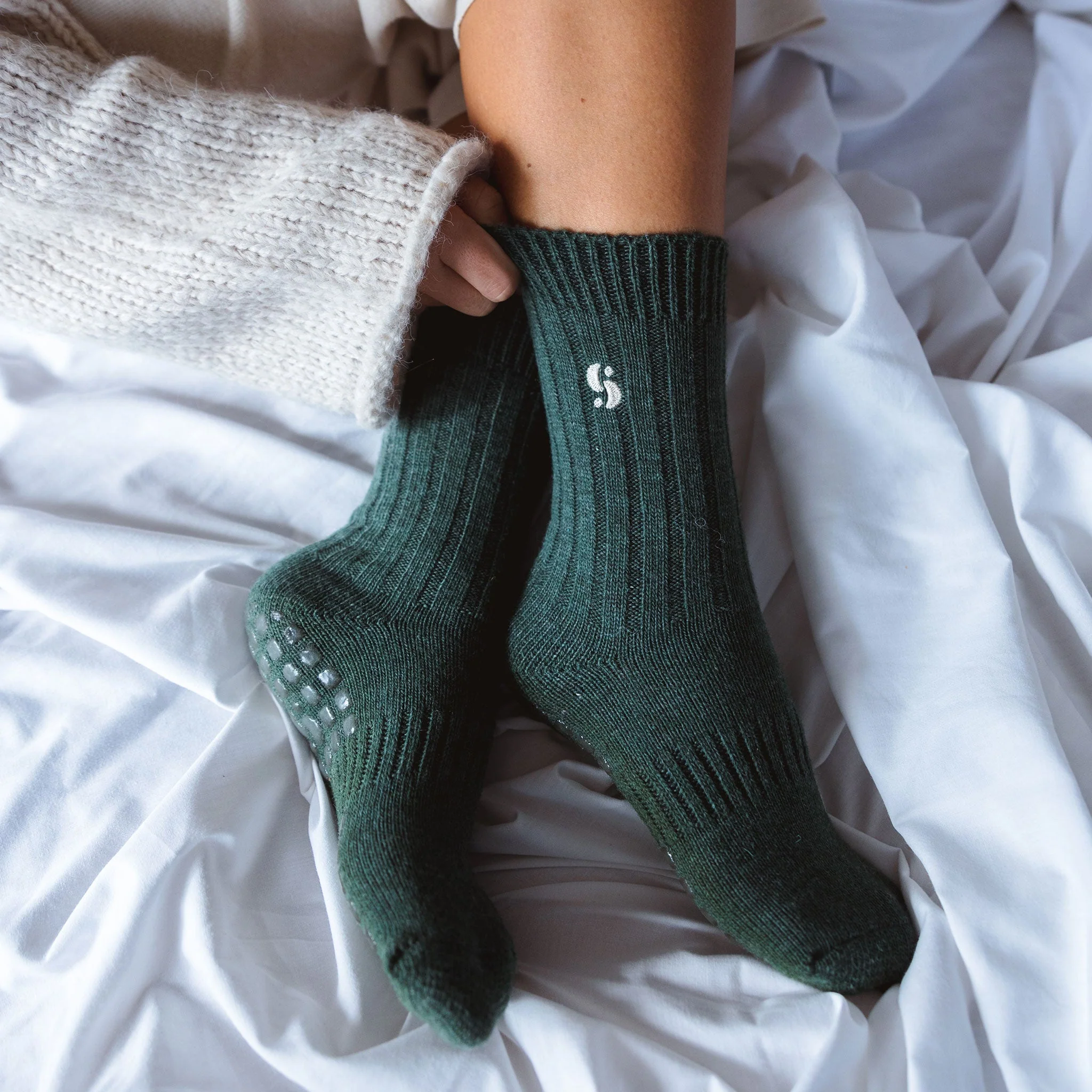 Consistent Serene Socks- Adult Merino Wool Non-Slip Socks- Dark Green- 1 pair Safe