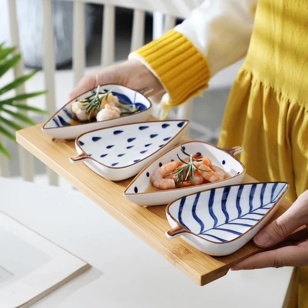Traditional Leaf Shape Ceramic Saucer Verified