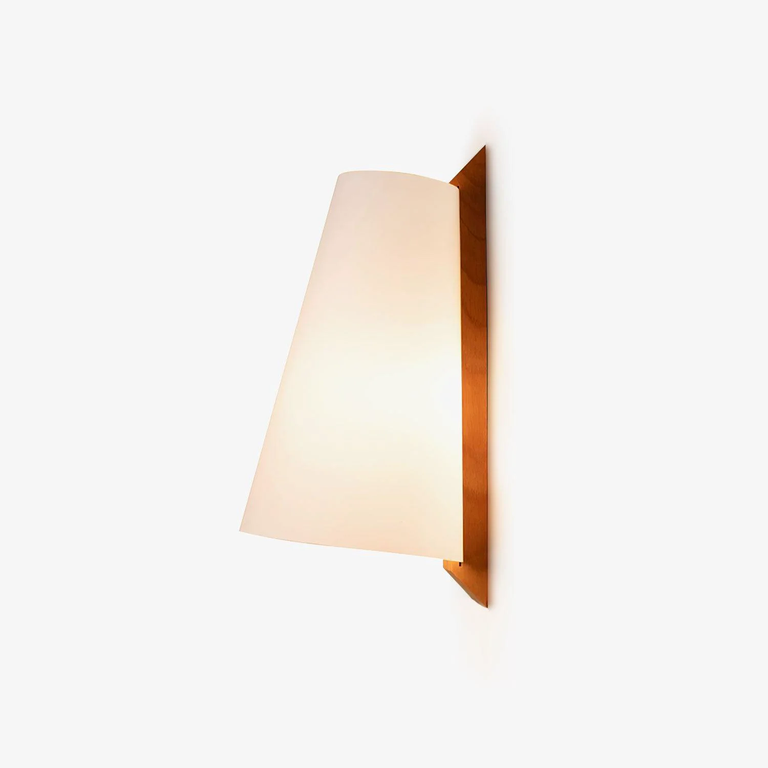 Fine Lupe Wall Lamp Versatile