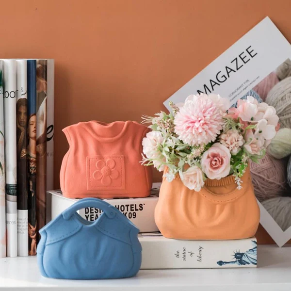 Sophisticated Ceramic Stylish Bag Vase Certified