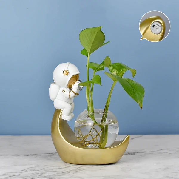 Fine Crafted Astronaut Indoor Plant Pot Trendy