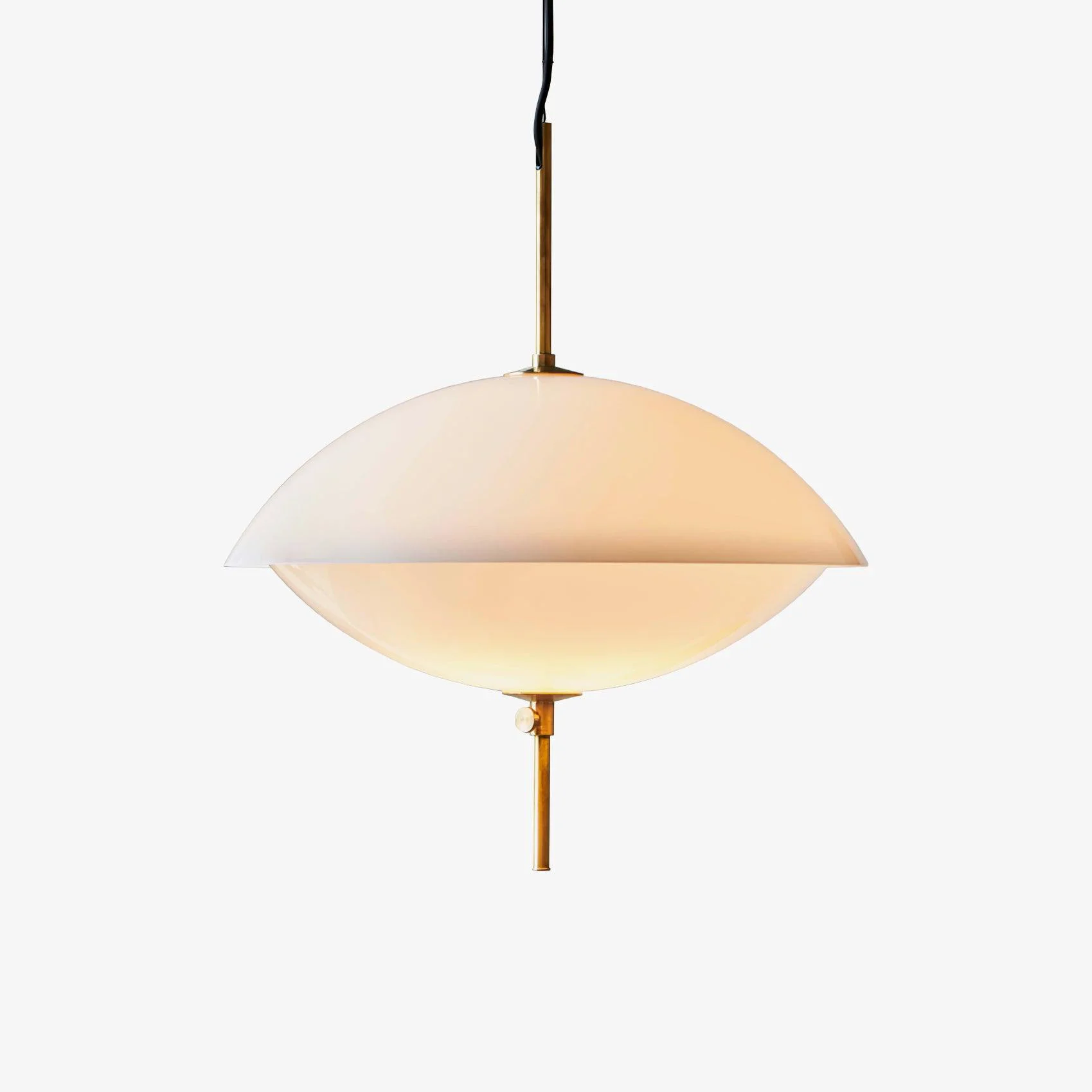 Recyclable Miller Shell Pendant Light Fine Crafted
