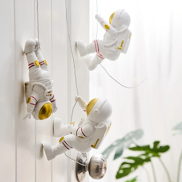 Original Astronaut Climber Wall Decorative Figurines Lightweight