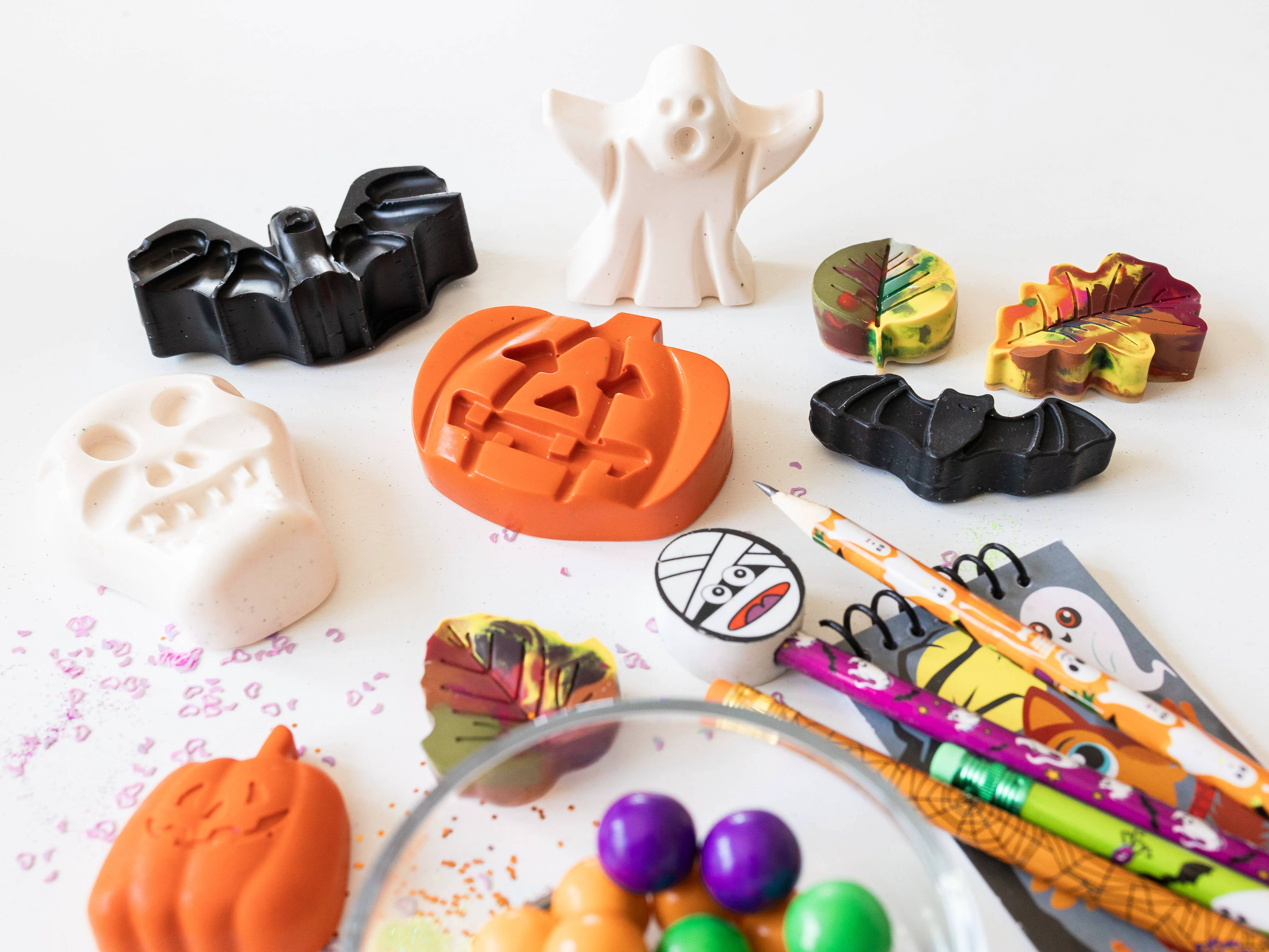 Responsible Handmade Crayons - HALLOWEEN - Crayons faits à la main Original Design