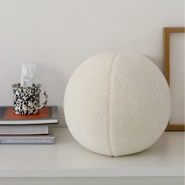 Top-Quality Nordic Ball Decorative Cushion Luxury