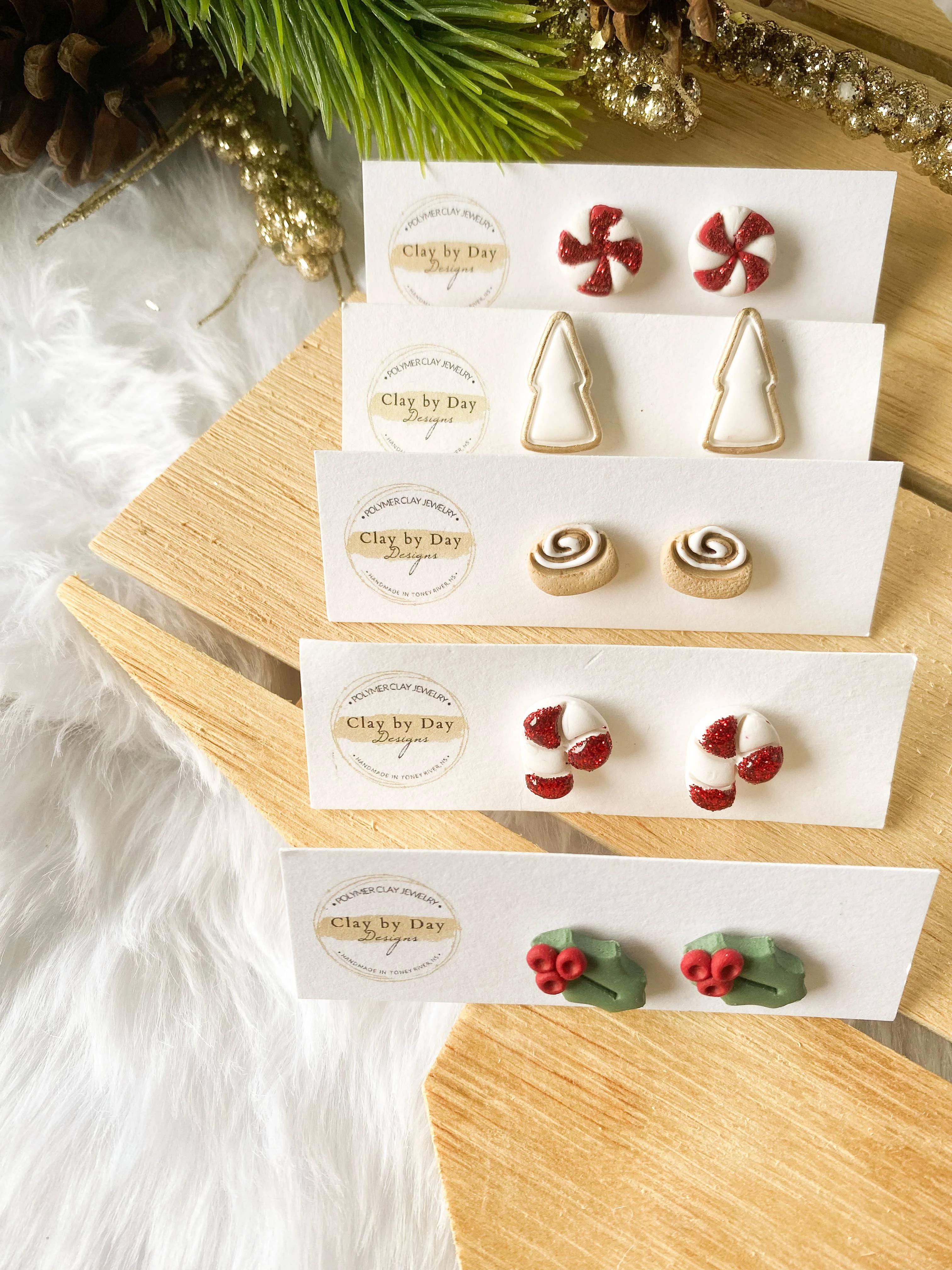 Traditional Single Christmas Stud Earrings Green