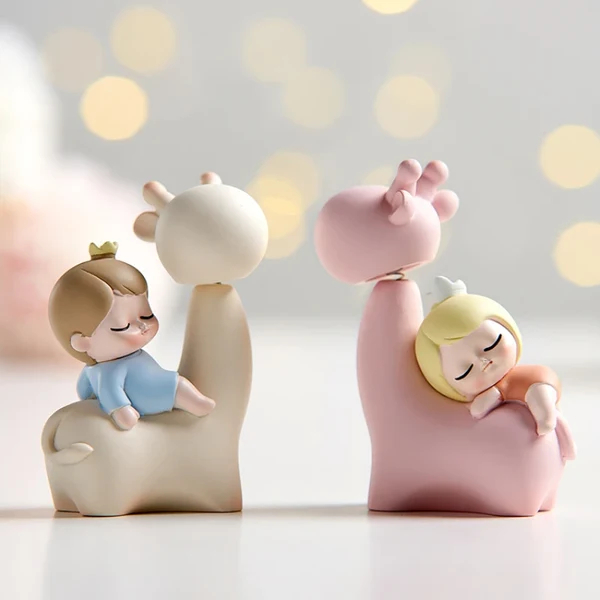 Fine Creative Cartoon Resin Doll Ornaments Premium