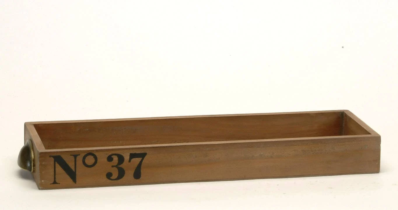 Functional WOOD DRAWER BROWN Sustainable
