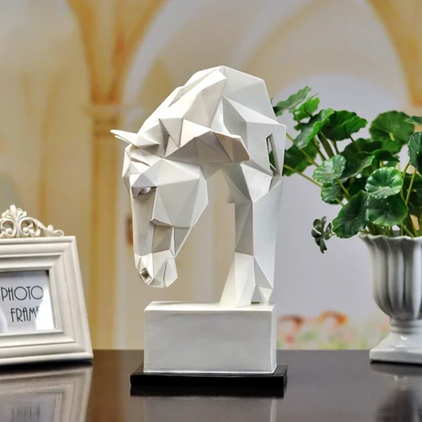 Breathable Geometric Horse Head Sculpture Durable