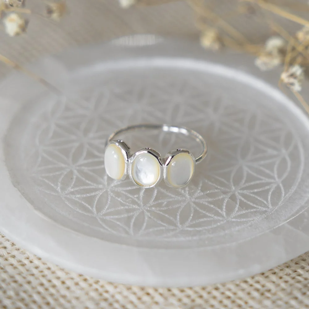 Exceptional Tri Essence Mother of Pearl Ring Relaxed