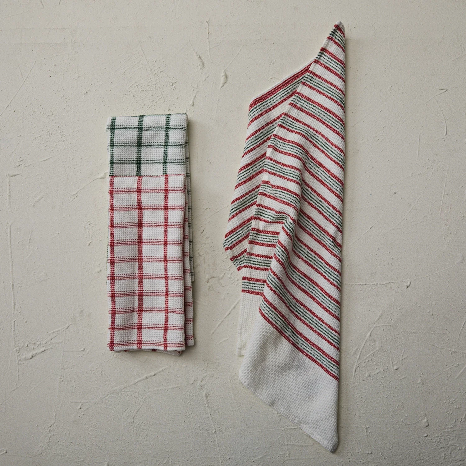 Classic Holiday Theme Cotton Waffle Weave Tea Towels 28 x 18 Optimized