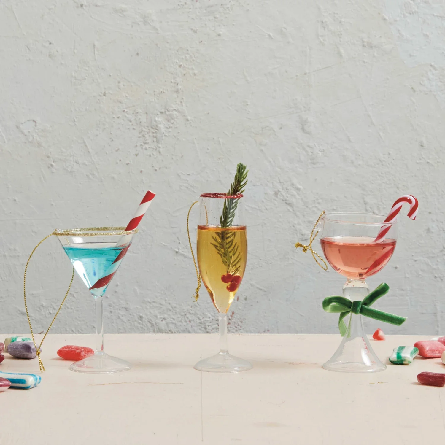 Reliable Glass Holiday Cocktail Ornament Detailed