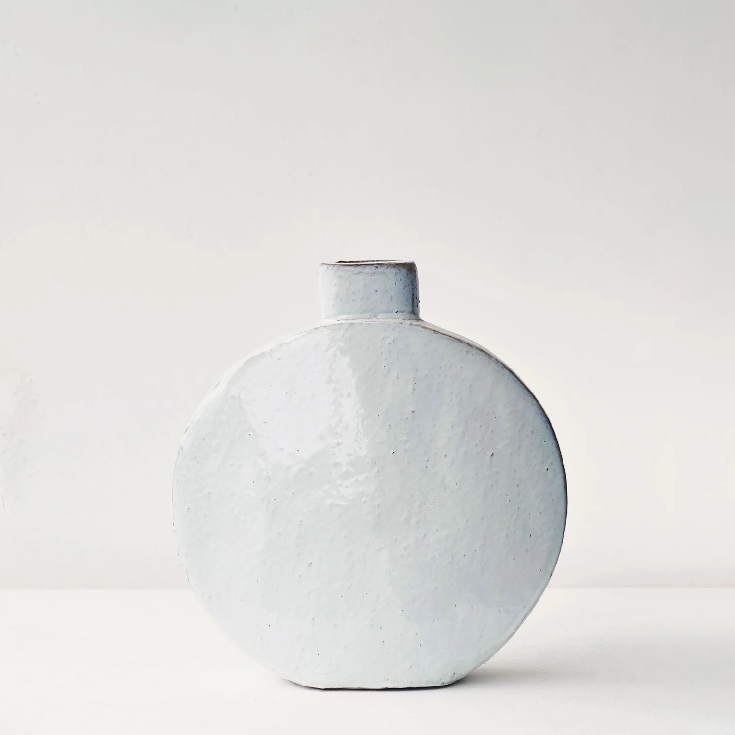 Premium Material Jeneva Vase White Small Natural