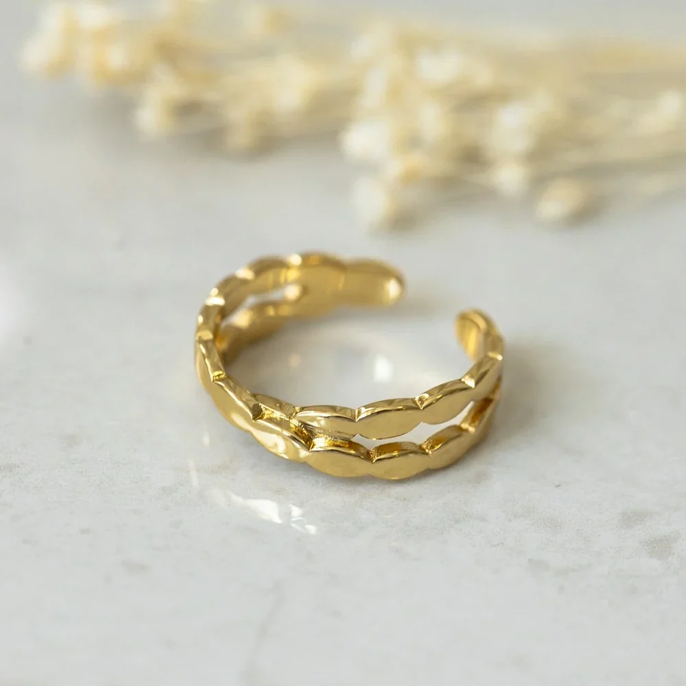 Artisan Curio Ring Top-Quality