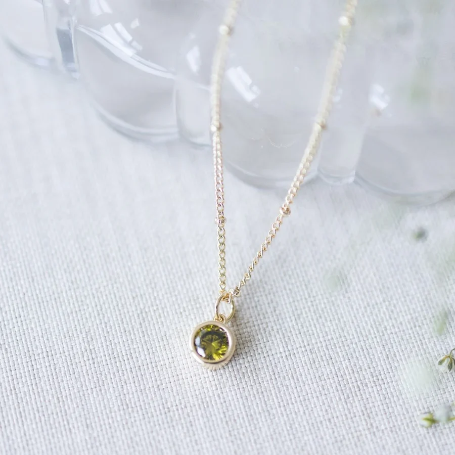 Fine Crafted Luster Necklace - Moss Green Premium Material