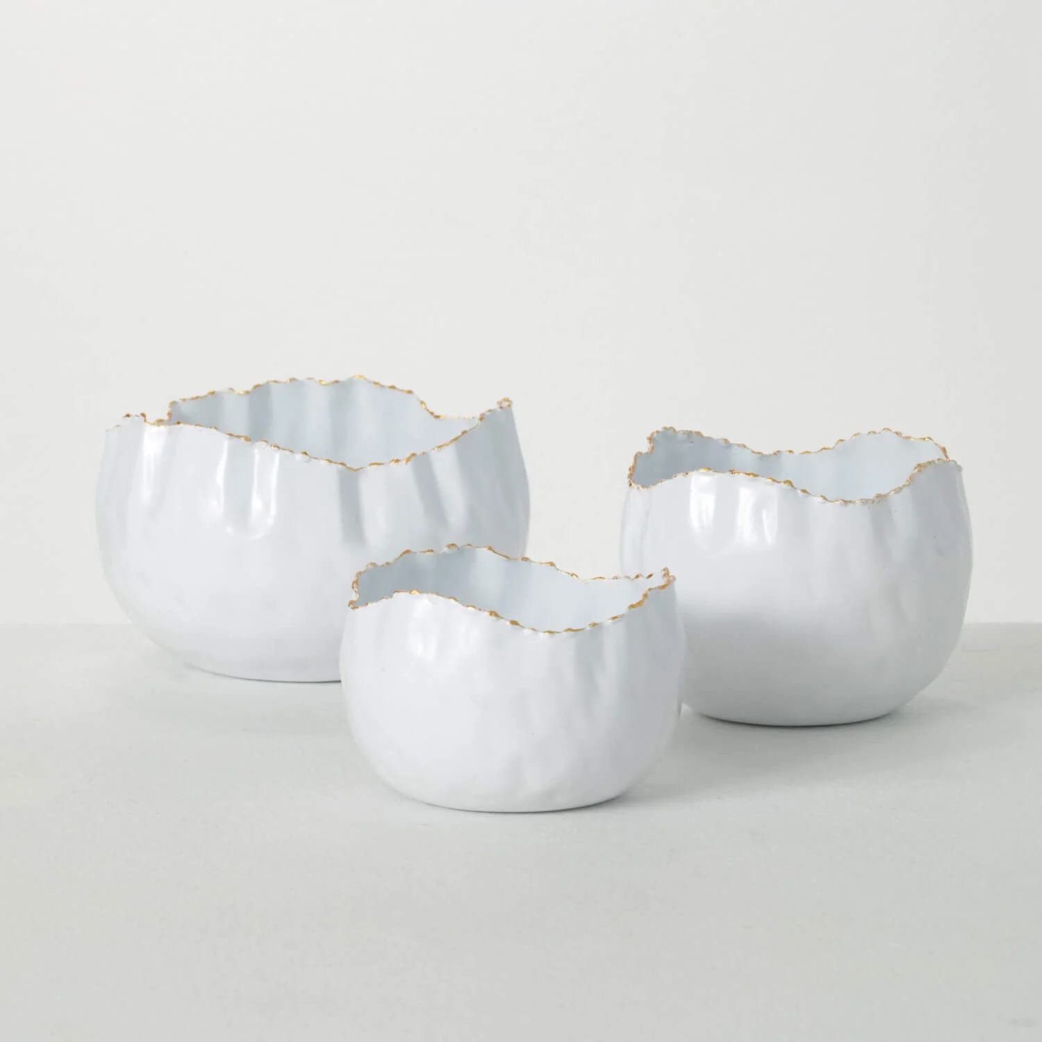 Versatile Scalloped Organic Edge White Bowls with Golden Edge Lightweight