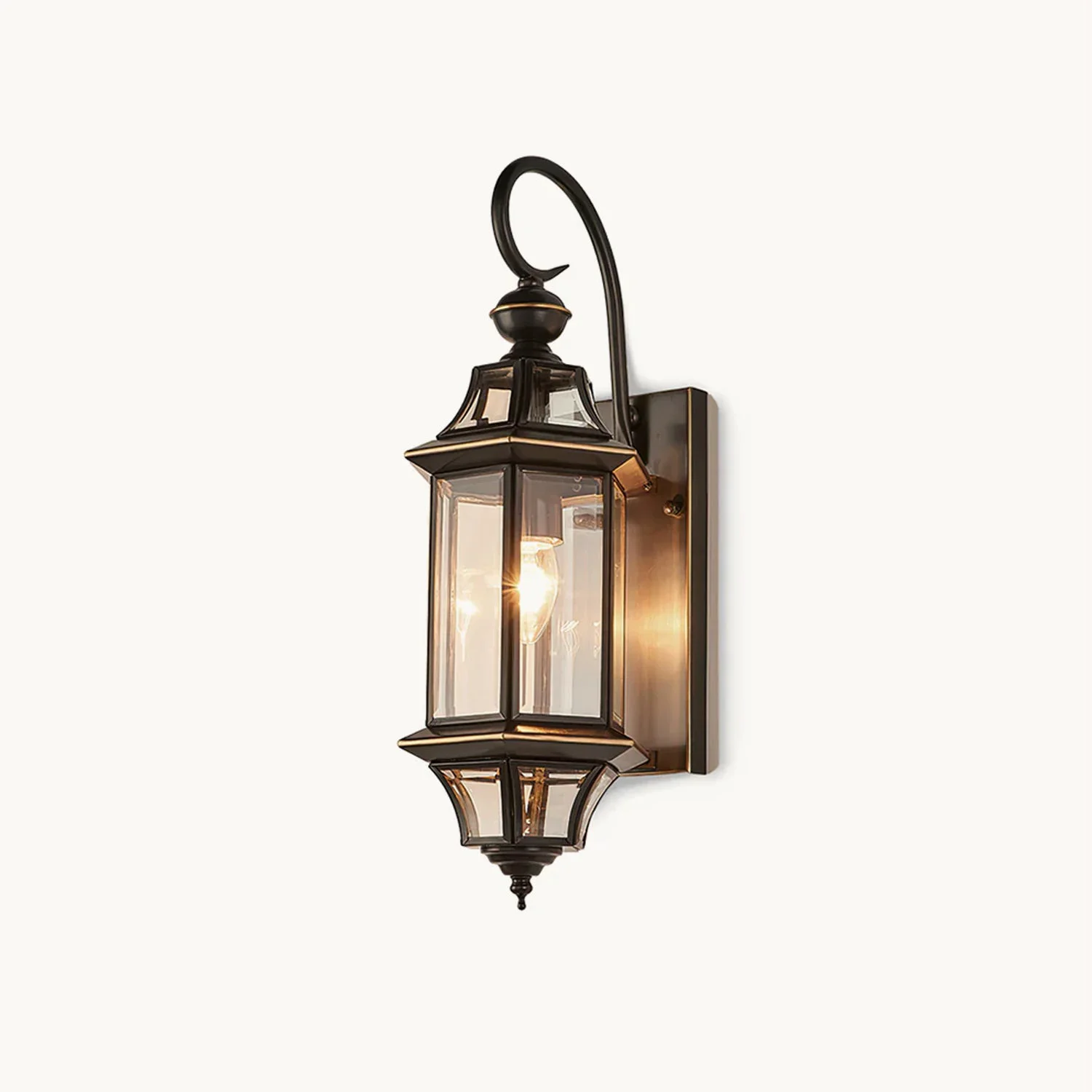 World-Class European Style Garden Brass Wall Lamp Prestigious