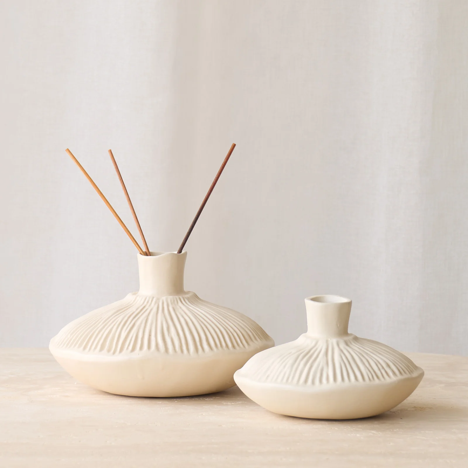 Clean Neira Ceramic Vase Cream Authentic