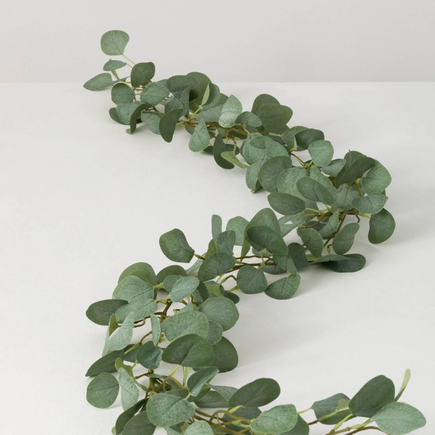 Modern 6' LEAFY GREEN EUCALYPTUS GARLAND High-End