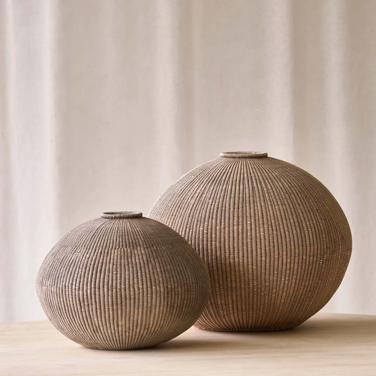 Fast Valerie Vase Brown Flexible