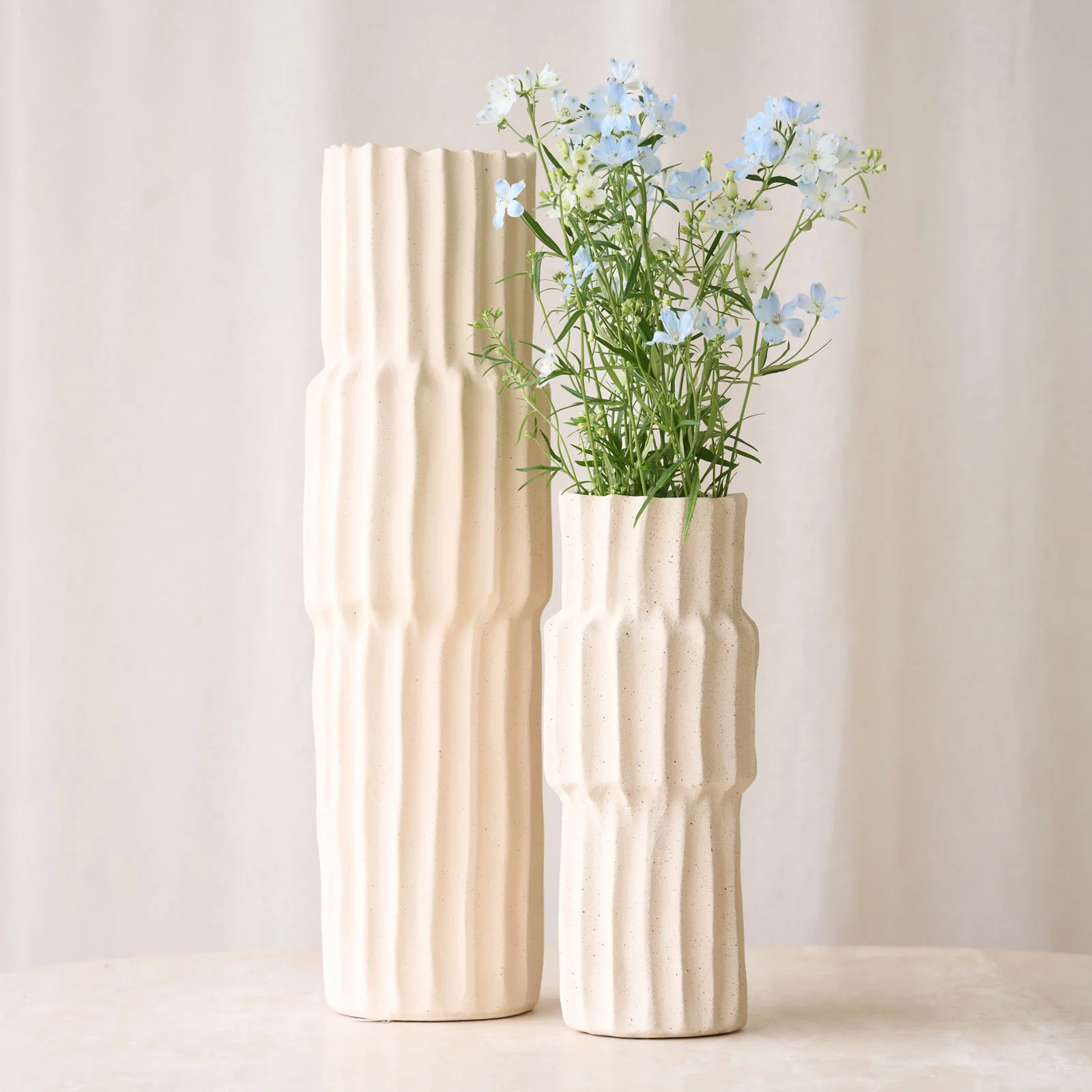 Fine Crafted Longa Vase Cream Elegant