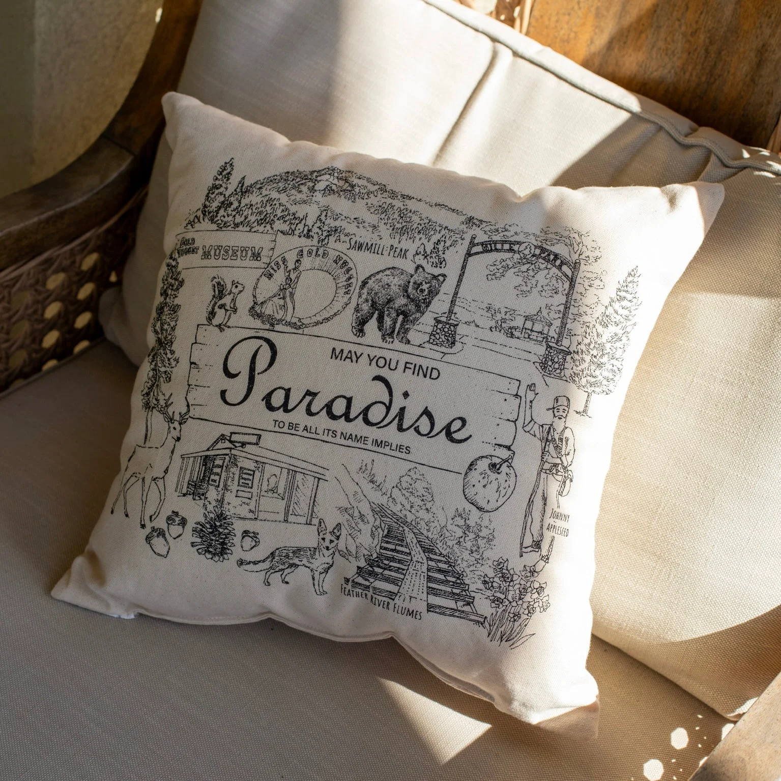 Unique Paradise Icons Throw Pillow Casual