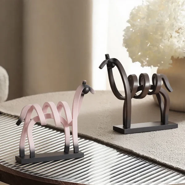 Flexible Abstract Hollow Line Horse Resin Sculpture Reusable