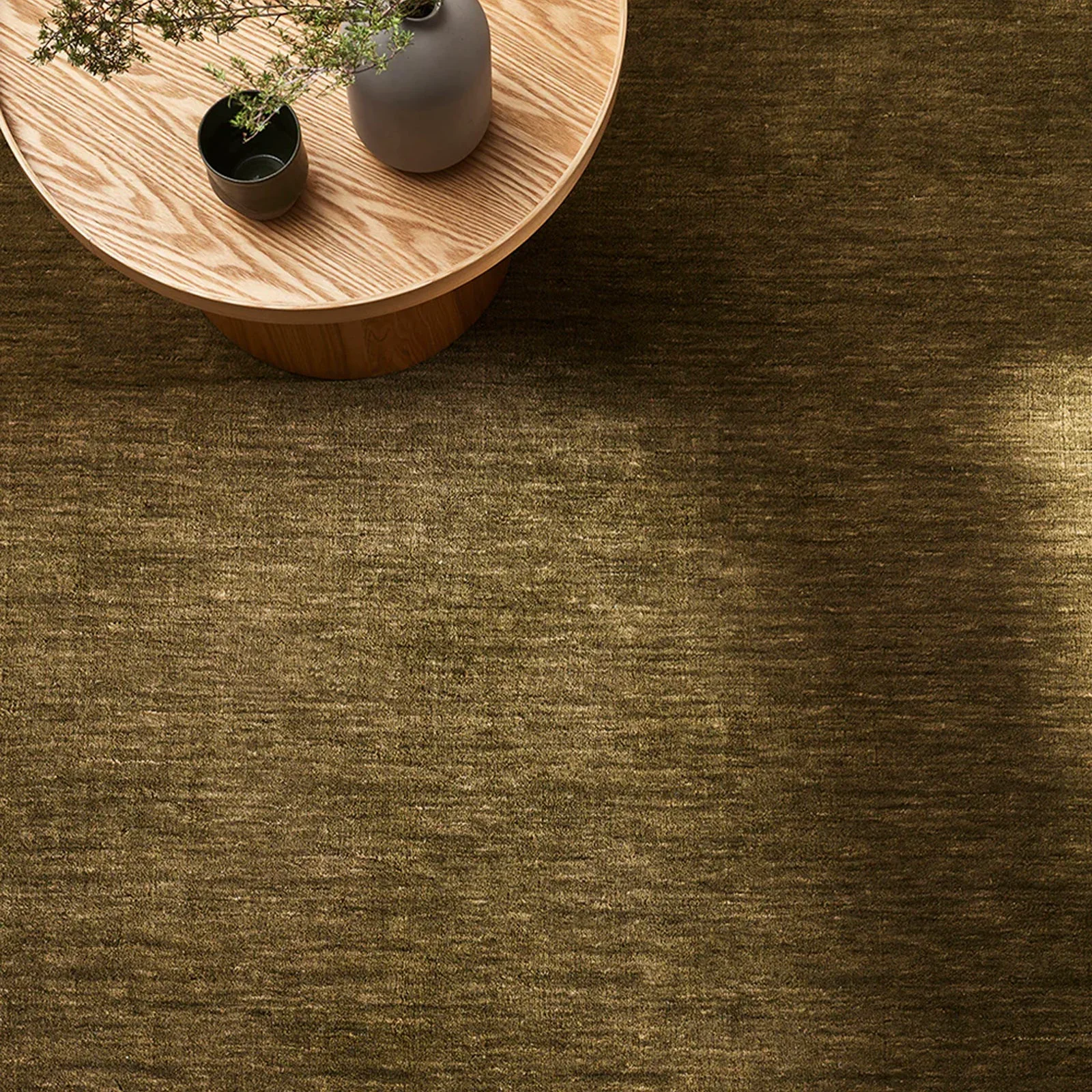 Healthy Sandringham Floor Rug Moss Verified