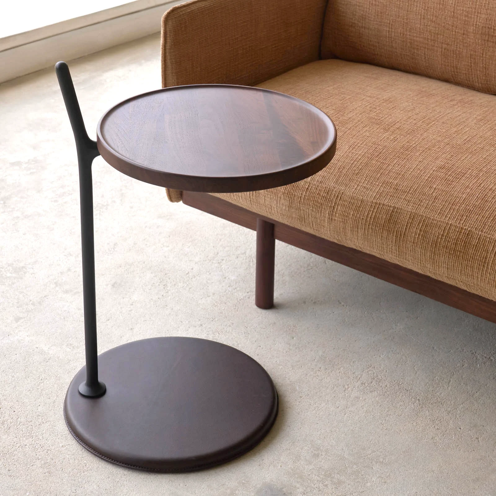 Pure Bystander Leather Side Table Espresso with Walnut Frame Top-Quality