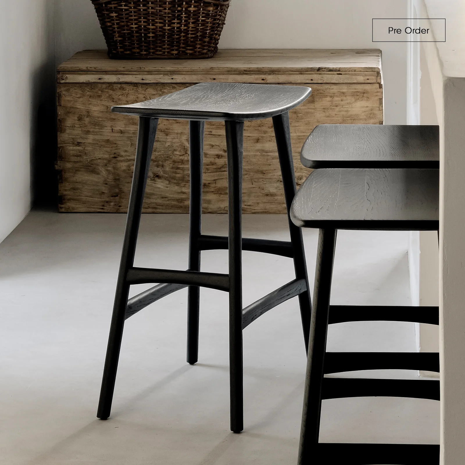 Crafted Osso Counter Stool Oak - Black Stylish