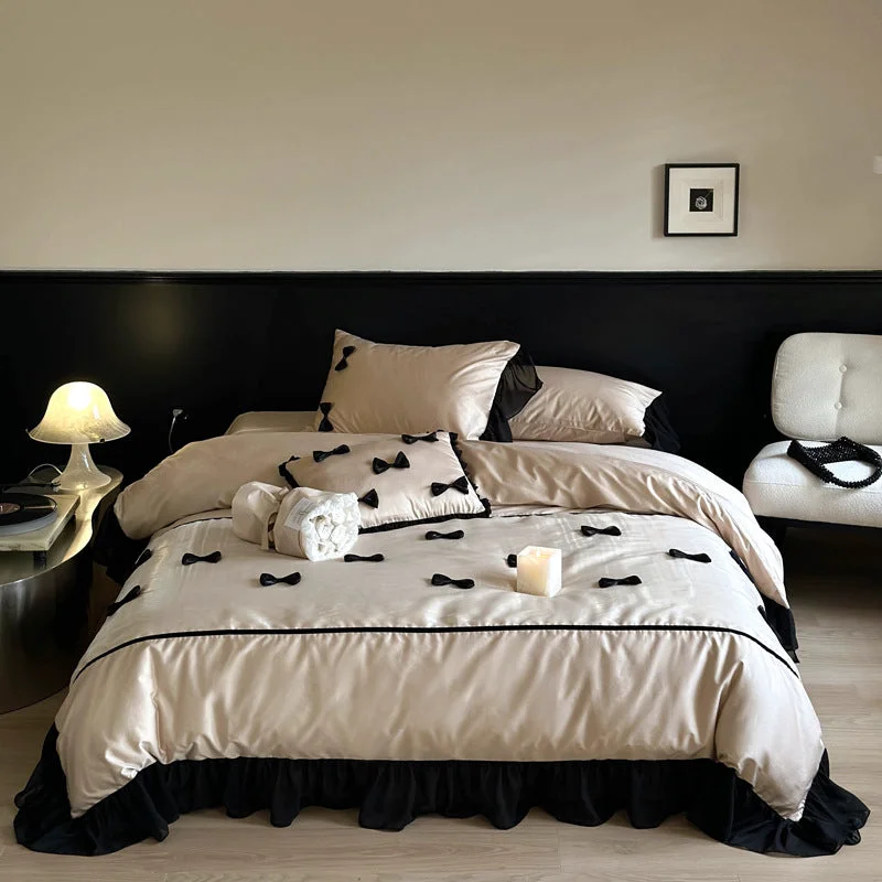 First-Class Luxury Bow Bedding Set Prestigious