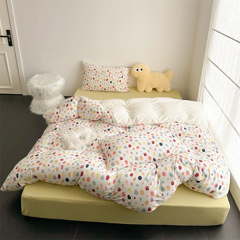 Breathable Colour Emoji Doodle Bedding Set Soft