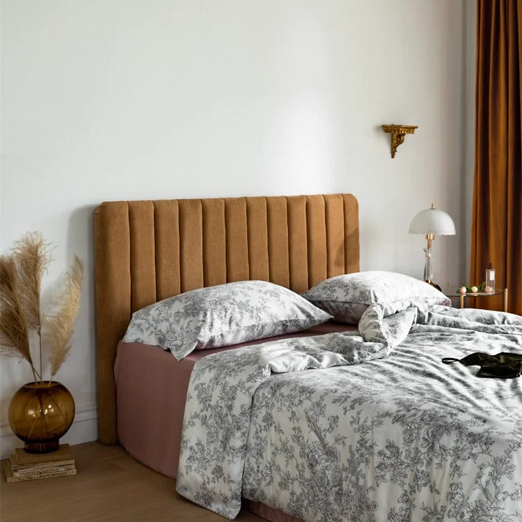 Contemporary Gray Floral Reverie Bedding Set Fine
