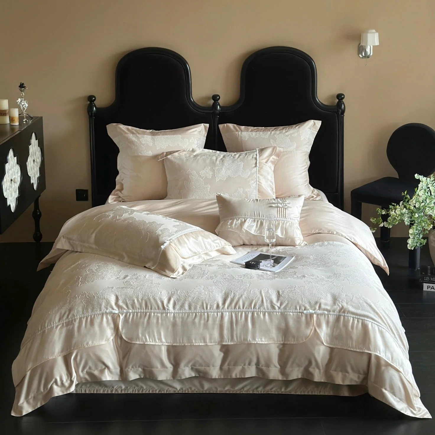Outstanding Rose Relief Bedding Set Powerful