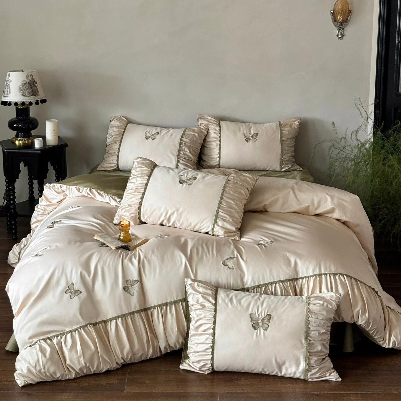 Fashionable Fluttery Butterflies Bedding Set Artisan