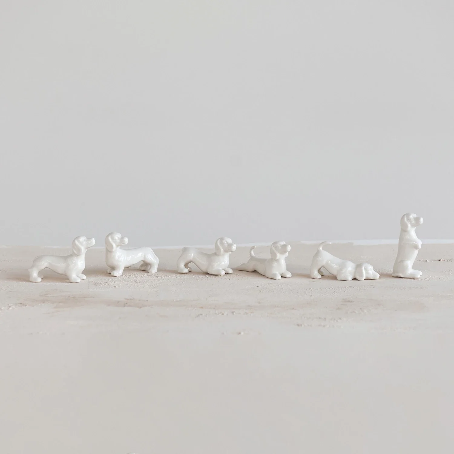 Minimalist Stoneware Dogs High-Grade