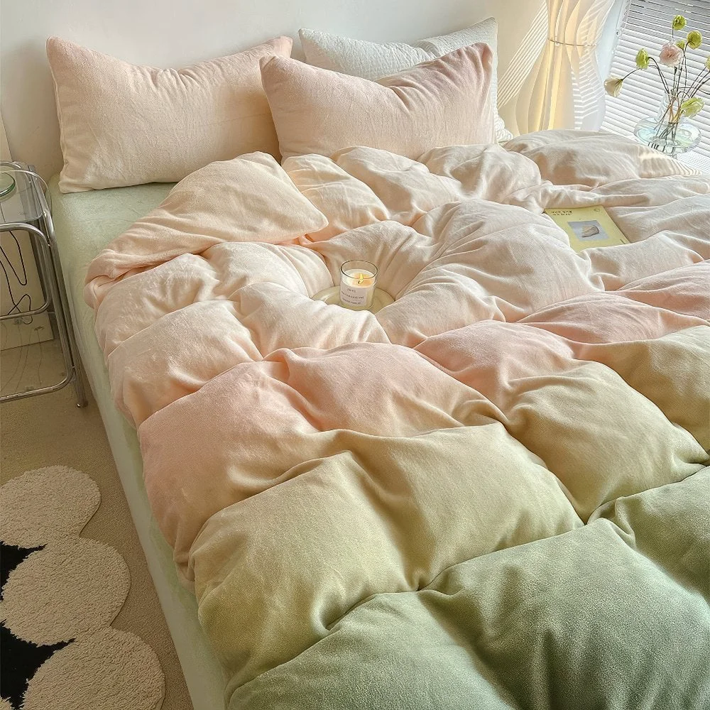 Flexible Pastel Peachy to Green Gradient Fleece Bedding Set Verified