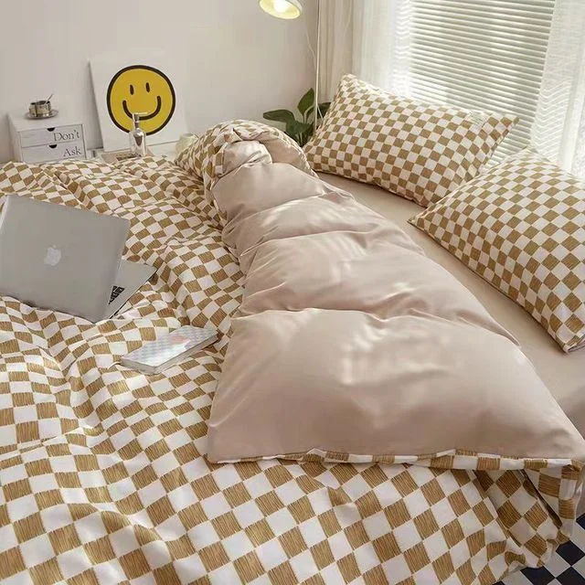 Next-Generation Khaki Bedding Set Practical