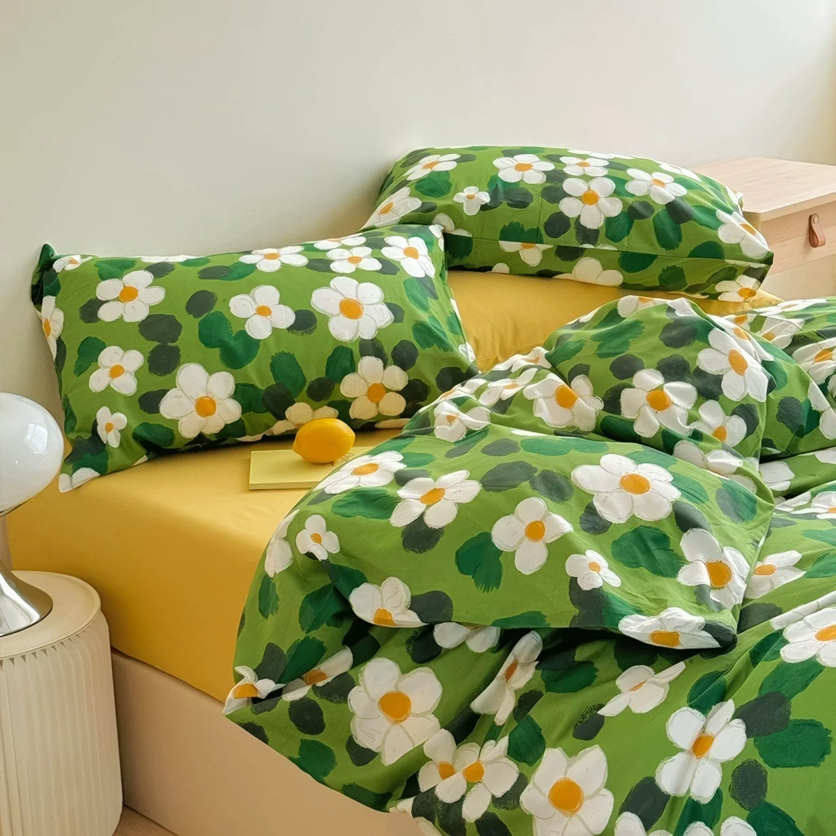 Secure Green Garden Daisies Print Bedding Set Natural