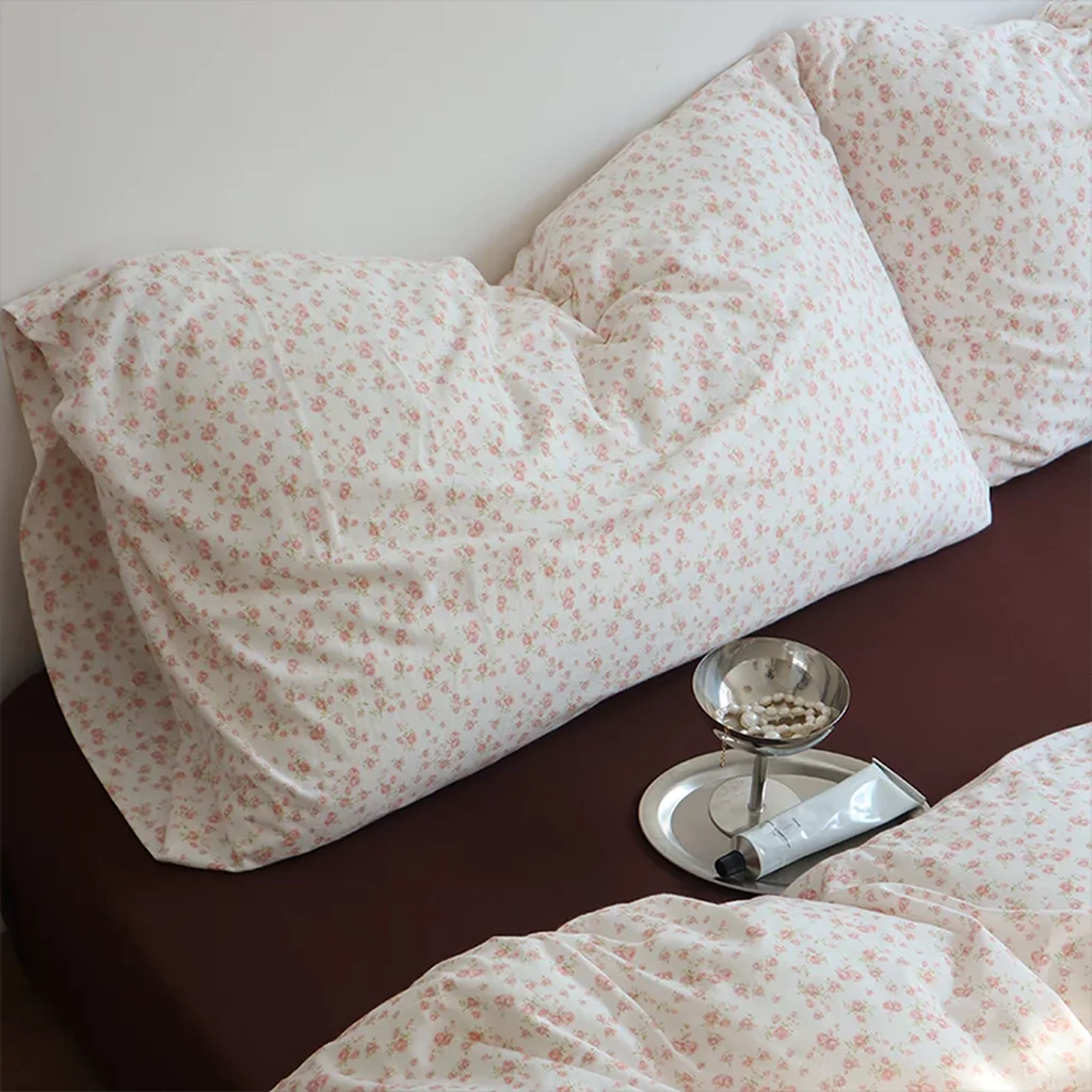 Unique Pastel Ditsy Floral Bedding Set Easy-to-Use