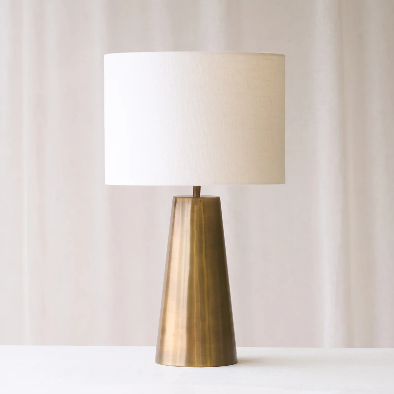 Classic Yelos Table Lamp Bronze 39cm Enhanced