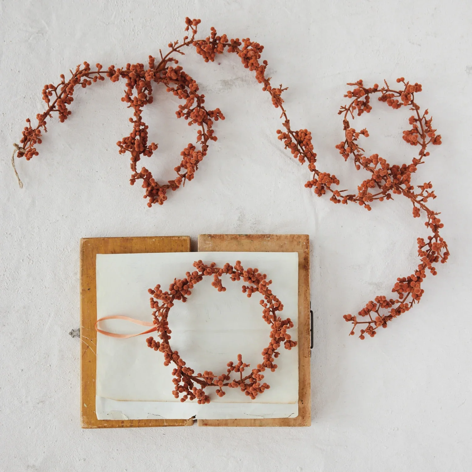 Smooth Autumn Orange Flocked Berry Garland 72 High-Grade