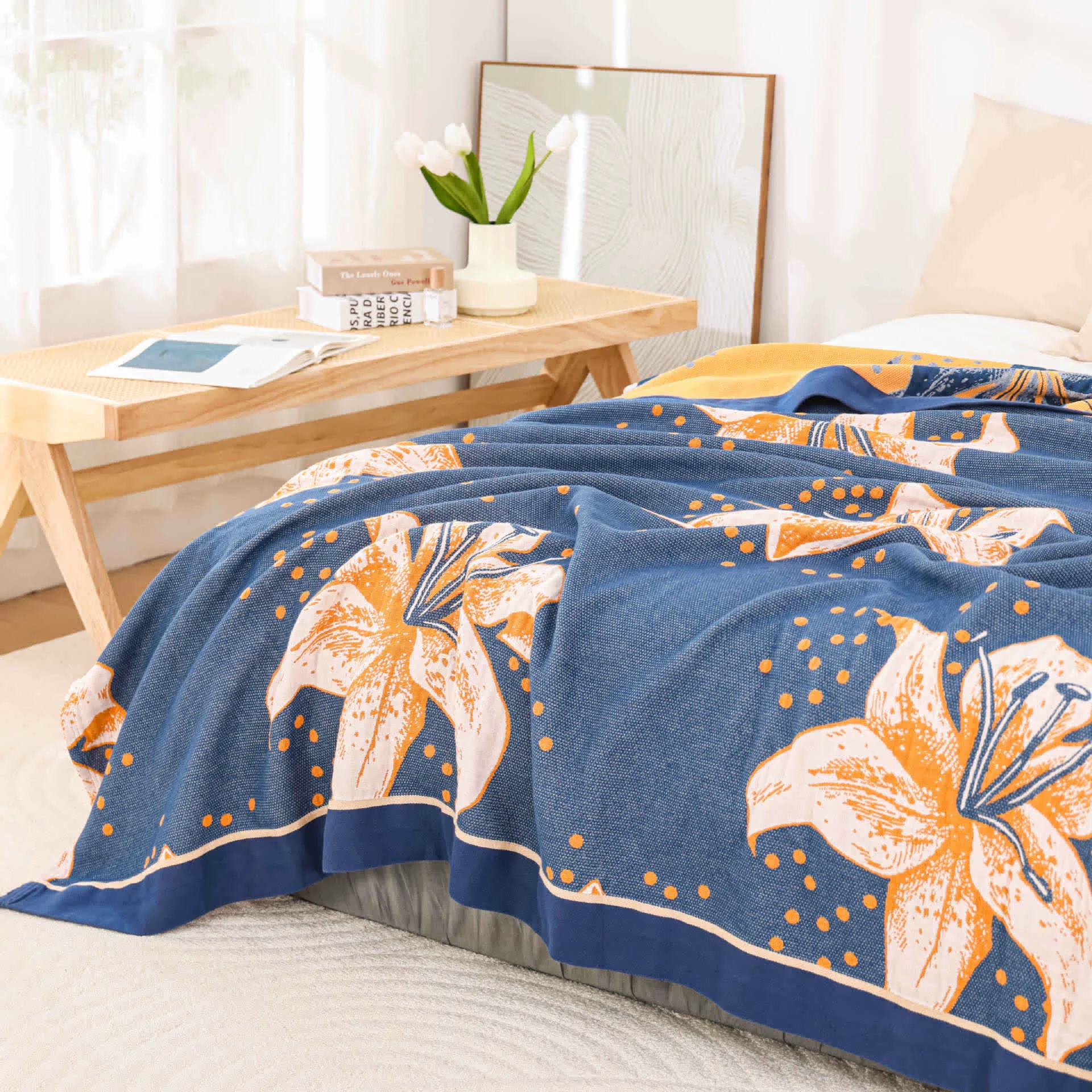 Crafted Pastoral Lily Lightweight Soft Quilt Trendy