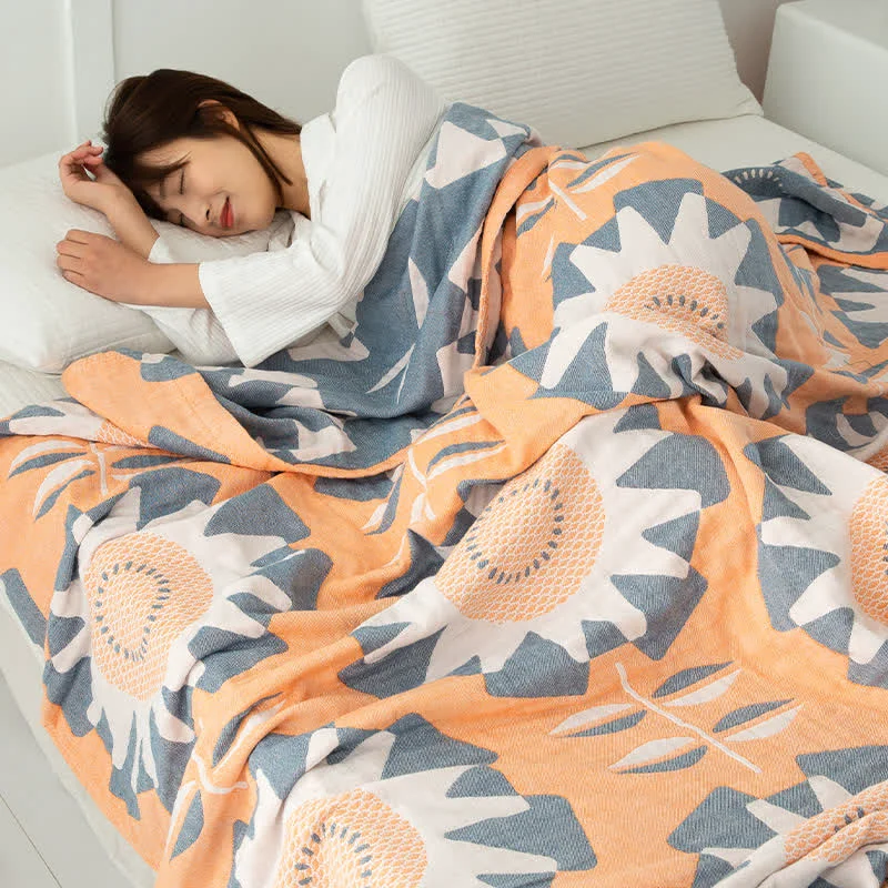 Prestigious Geometric Sunflower Cotton Gauze Quilt Elite