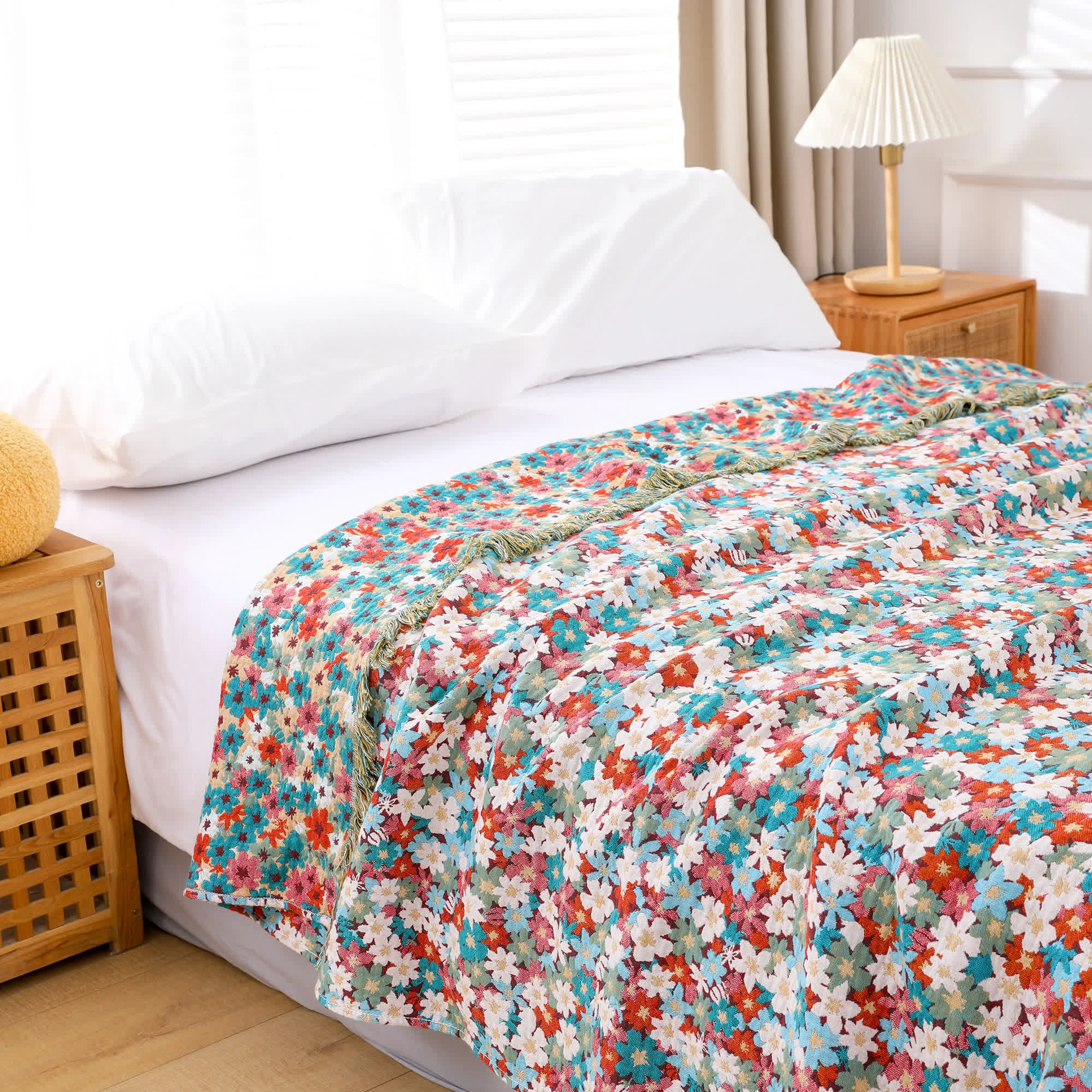 Secure Farmhouse Floral Cotton Tassel Quilt Outstanding