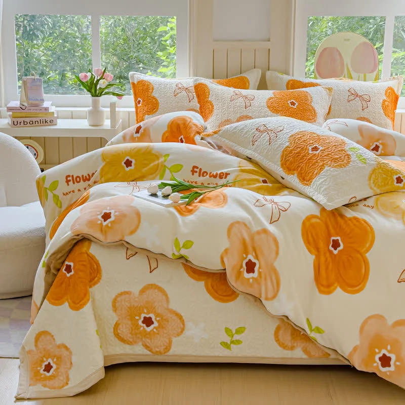 Superior Vibrant Flower Velvet Bedding Set 4PCS Fine