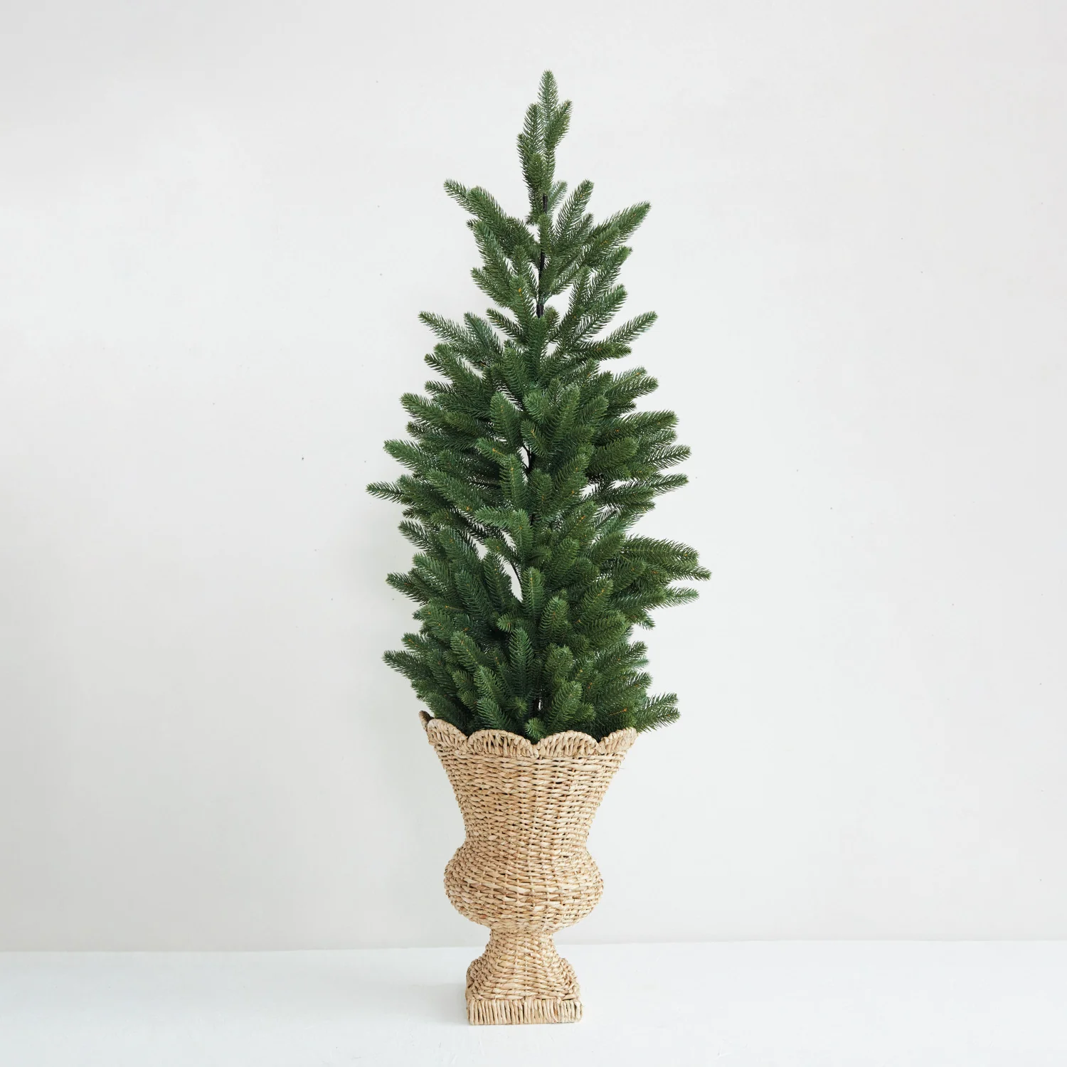 Recyclable Hand-Woven Rattan Scalloped Urn Original