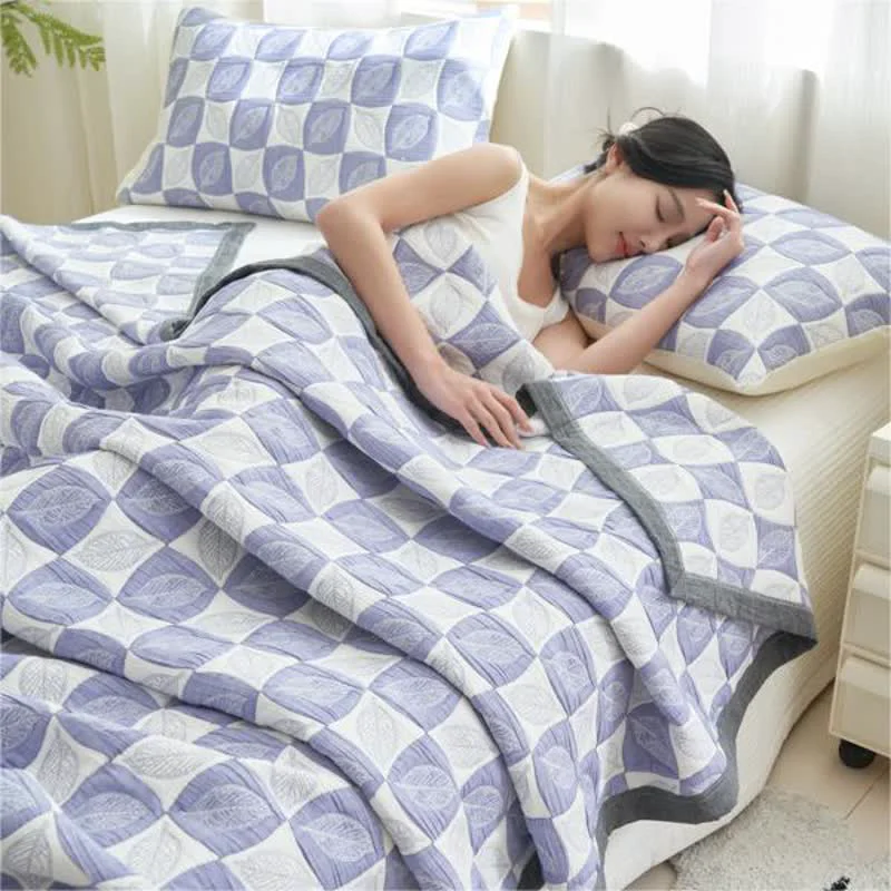 Certified Cotton Gauze Maple Leaf Luxurious Quilt Expertly Made