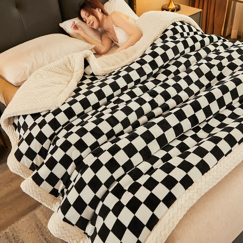 Clean Checkerboard Double-sided Velvet Warm Blanket Durable